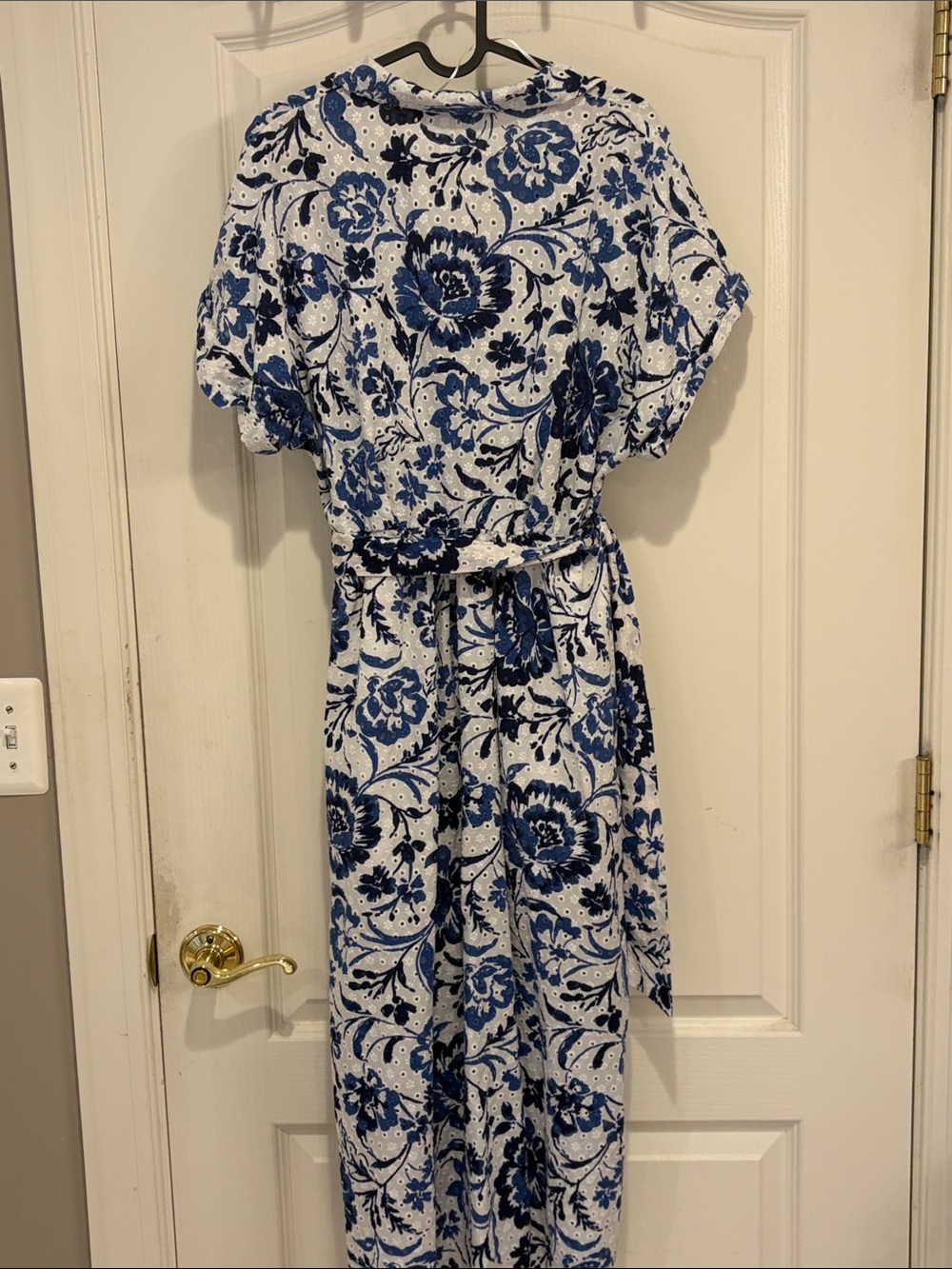 Zara White and Blue Floral Belted Midi Dress - Picture 4 of 6